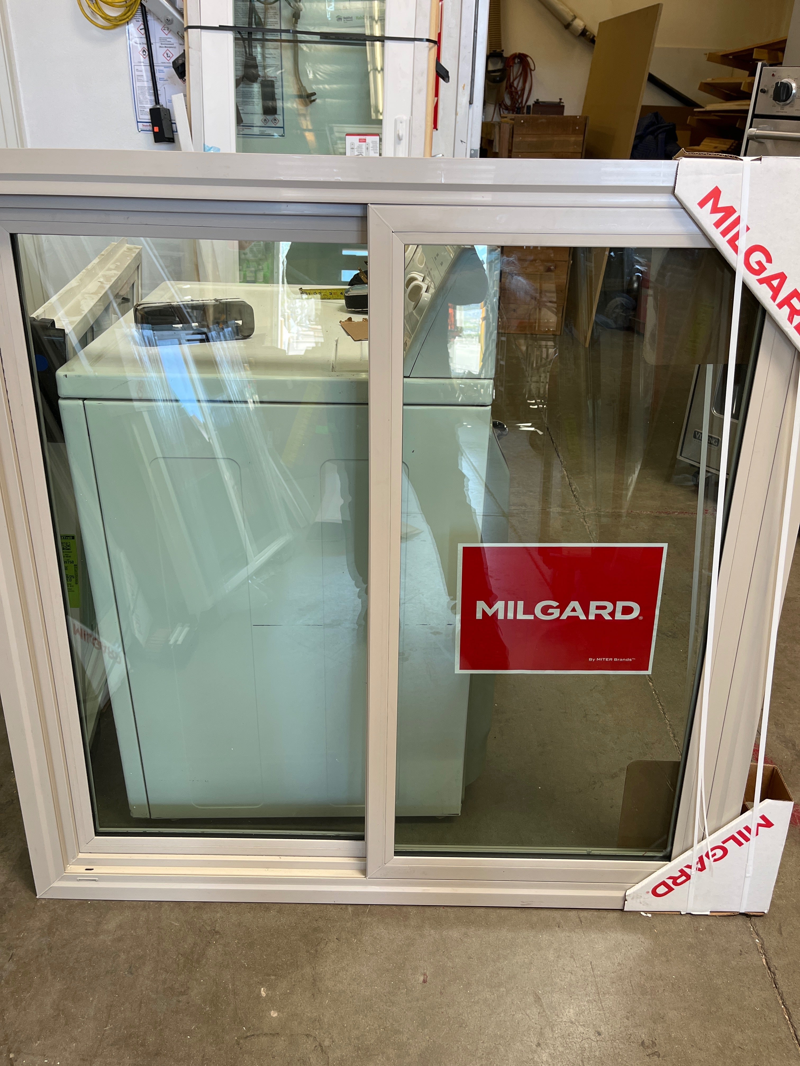 32750 Milgard 45x45 Single-Hung Vinyl Window – HabiStore